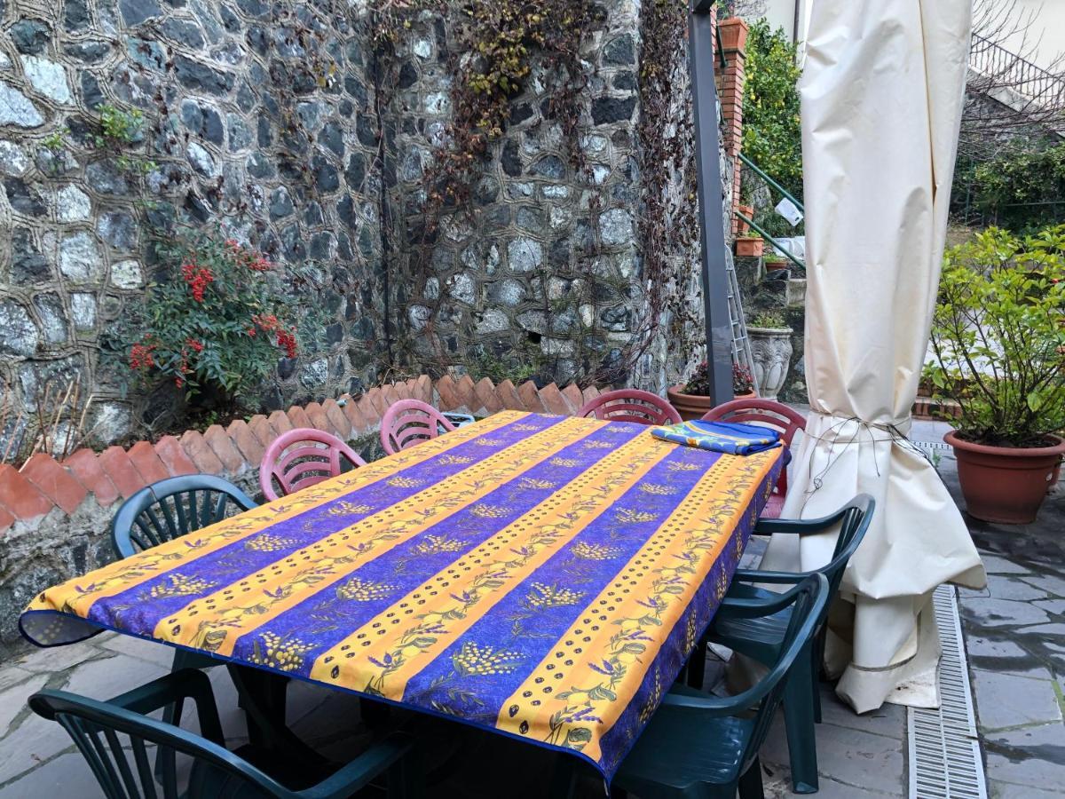 Appartamento Al Castelletto 莱万托 外观 照片